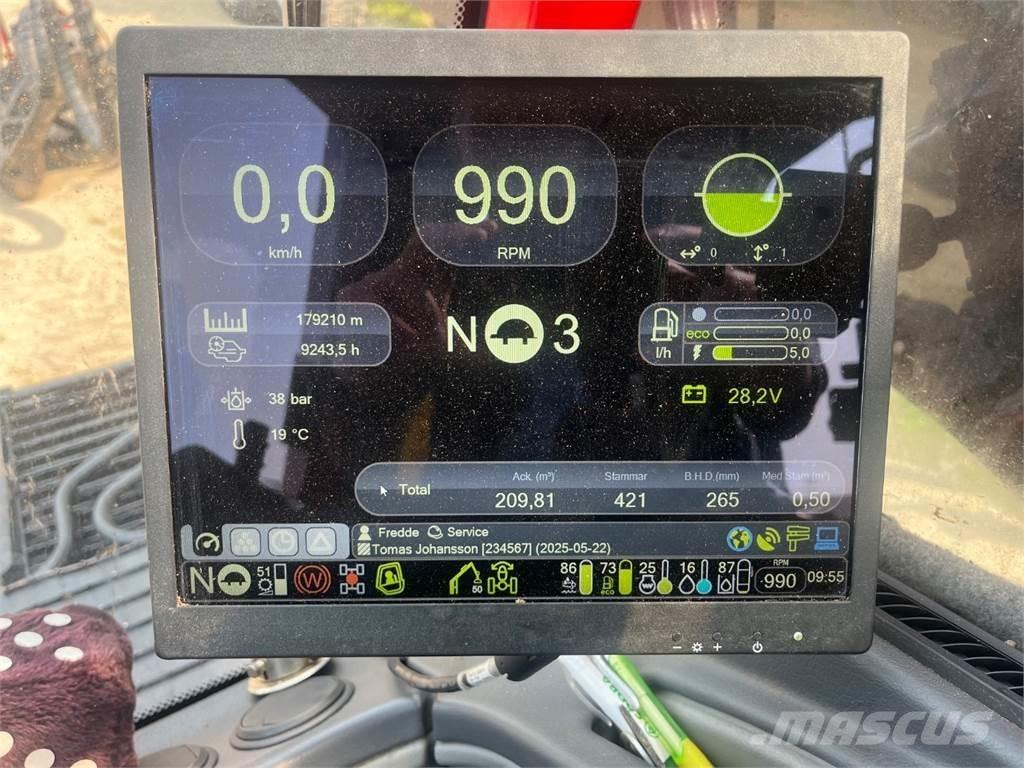 Komatsu 951 / C144 收割机