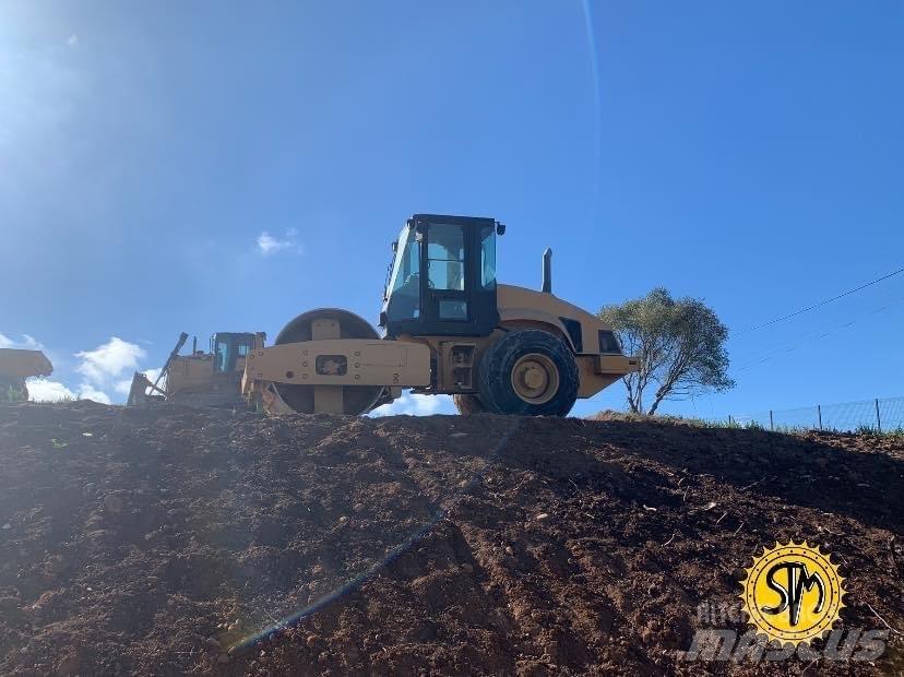 CAT CS 563 E 单轮压路机