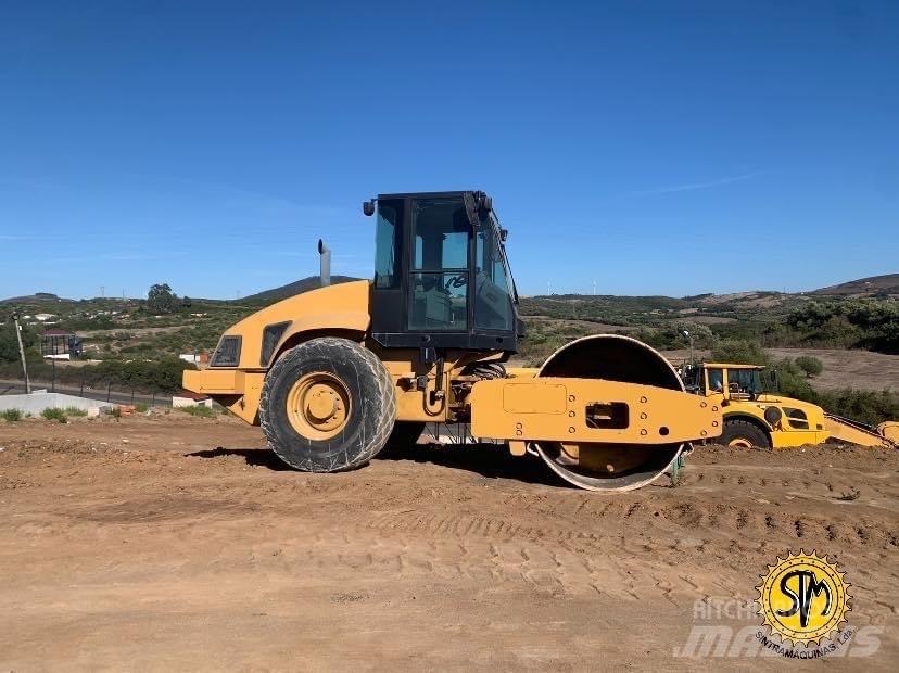 CAT CS 563 E 单轮压路机
