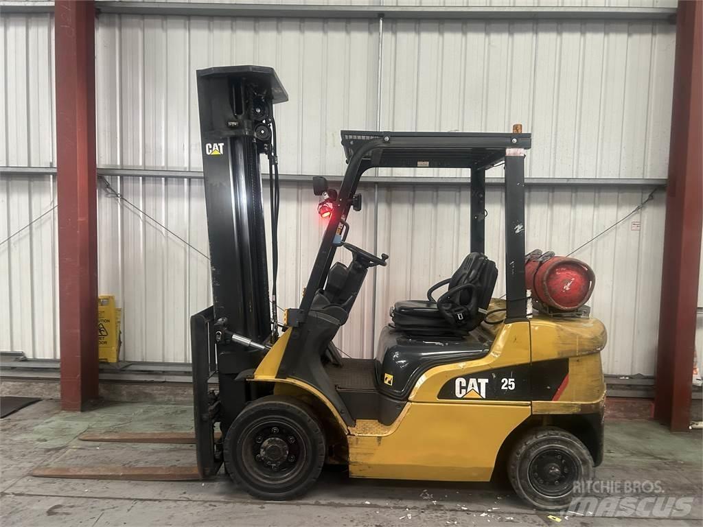 CAT GP25NT 天然气叉车