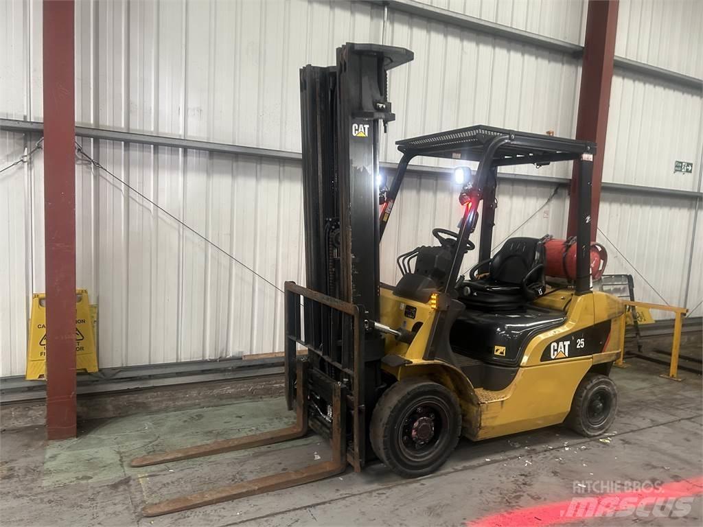 CAT GP25NT 天然气叉车