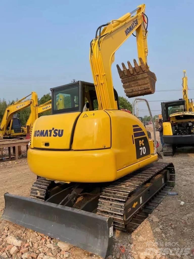 Komatsu PC70-8 履带挖掘机