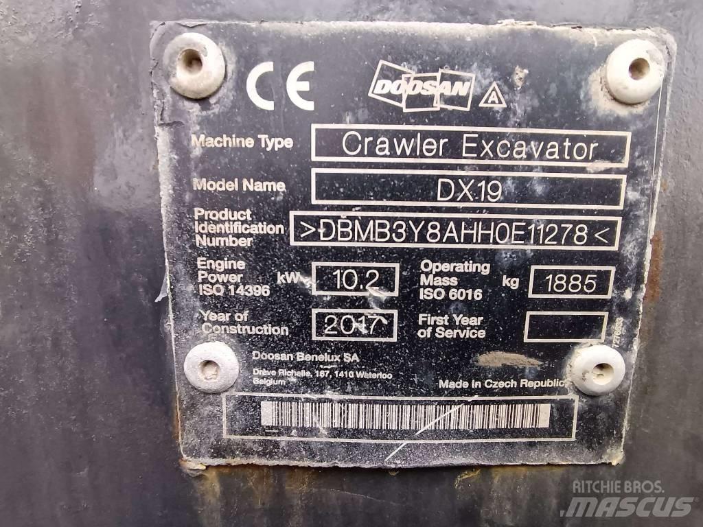Doosan DX 19 小型挖掘机