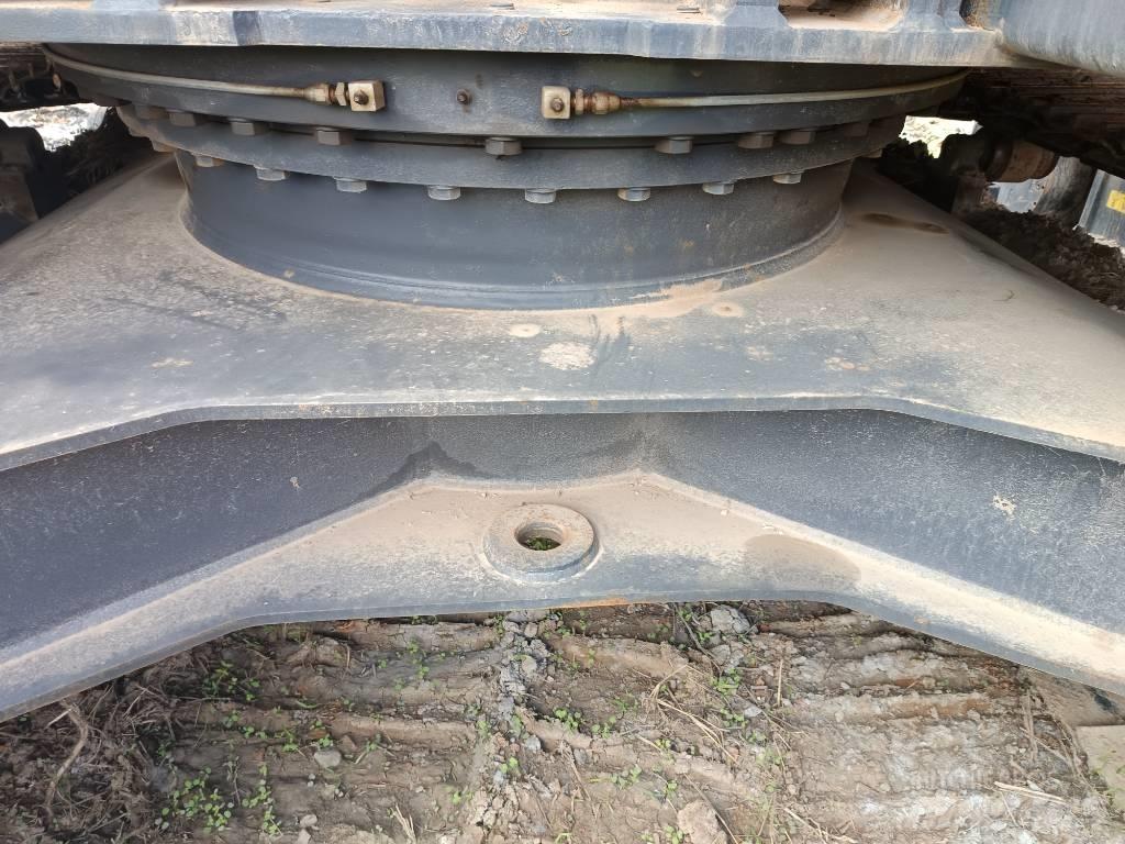 XCMG XE 215 DA 履带挖掘机