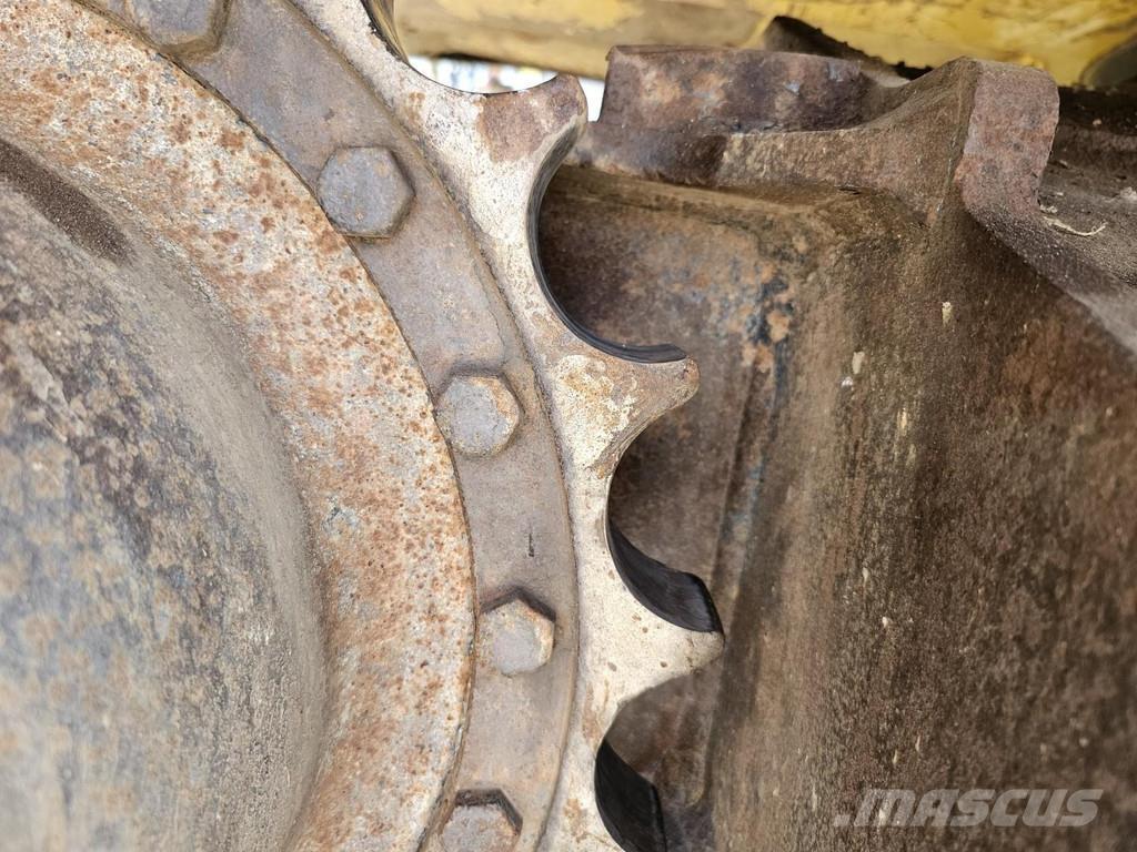 Komatsu PC210LC-8 履带挖掘机