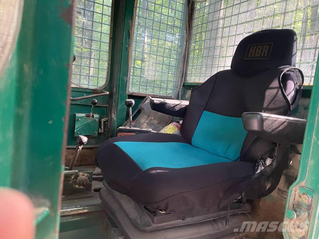 Timberjack 240C 粉碎机