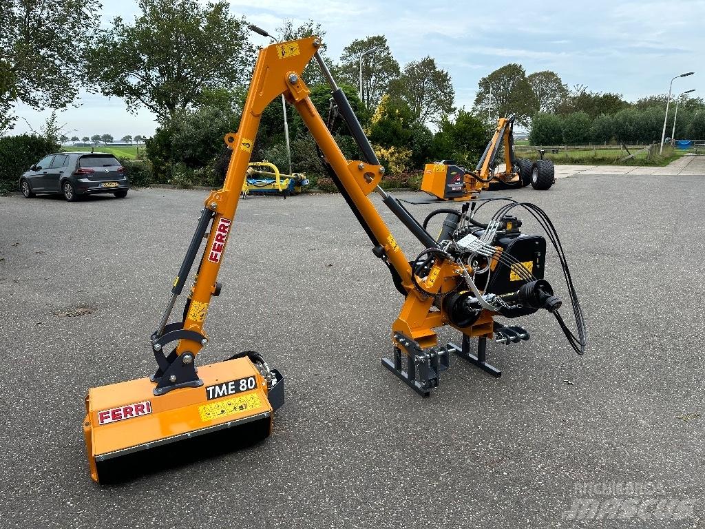 Ferri T320A 牧场割草机和切顶器