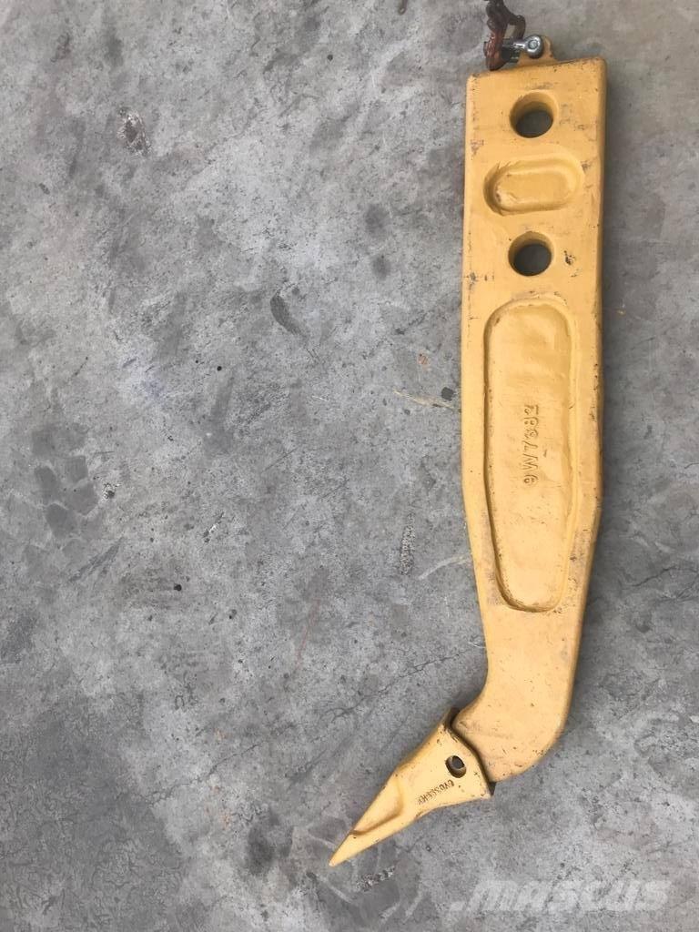 Komatsu D65 Shank 松土器