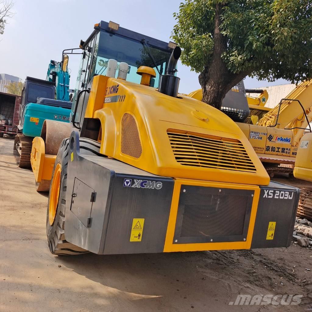 XCMG XS 203 J 单轮压路机