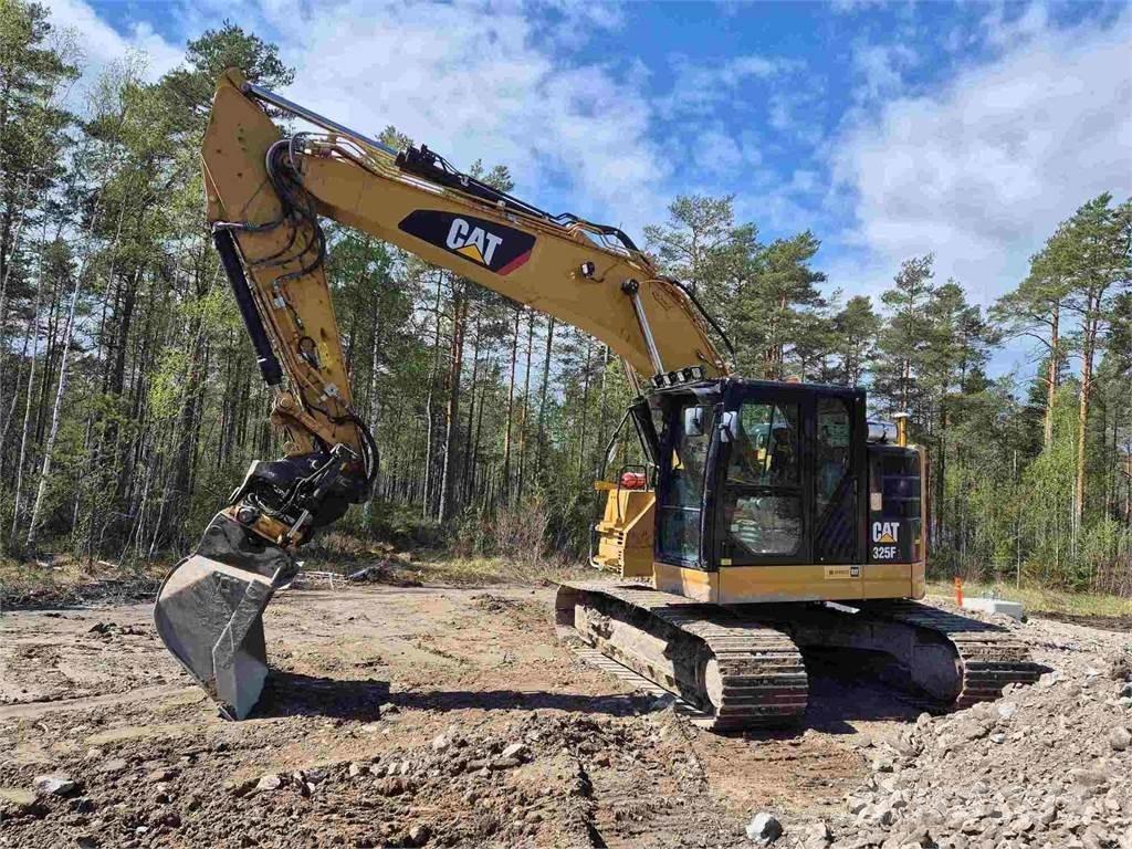 CAT 325FLCR 履带挖掘机