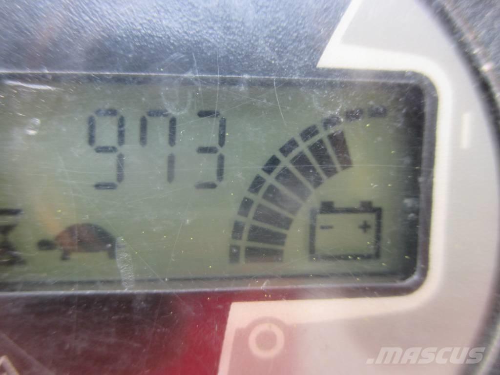 JLG Toucan 8 E 客货电梯