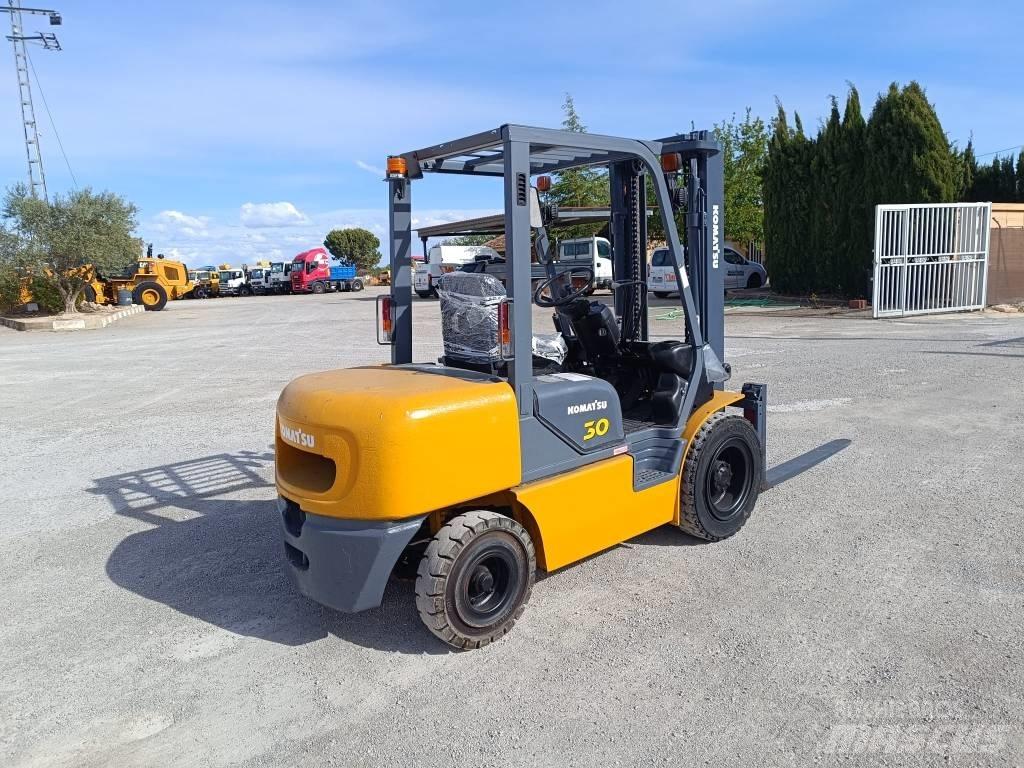 Komatsu FD30T-14 其他叉车