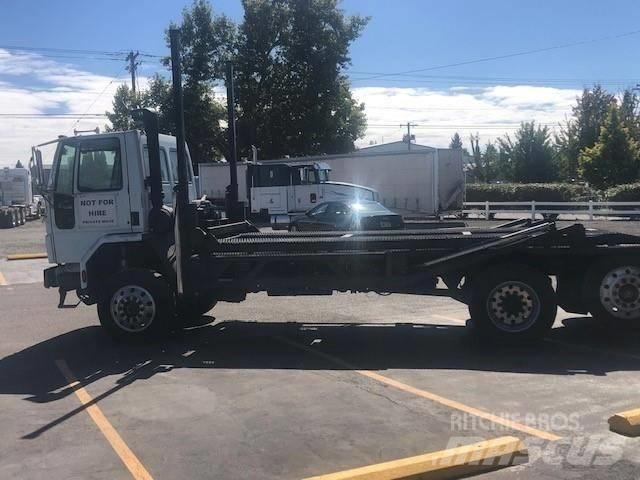 Sterling SC 8000 车辆运输车