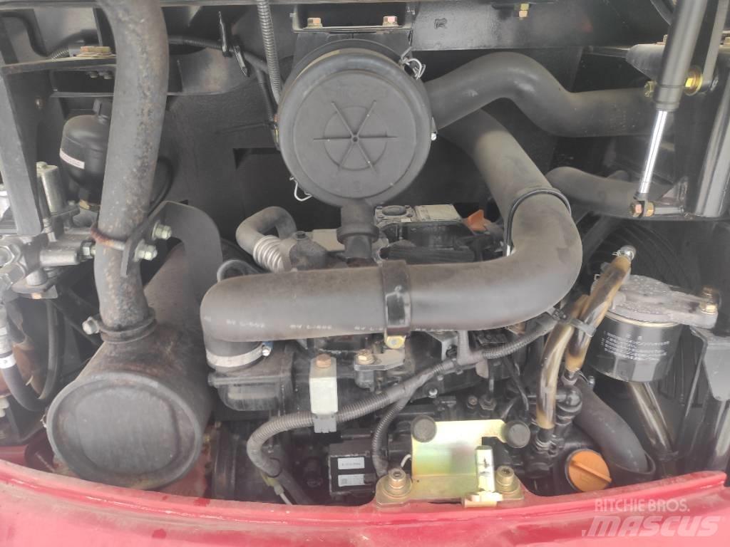 Takeuchi TB 230 小型挖掘机
