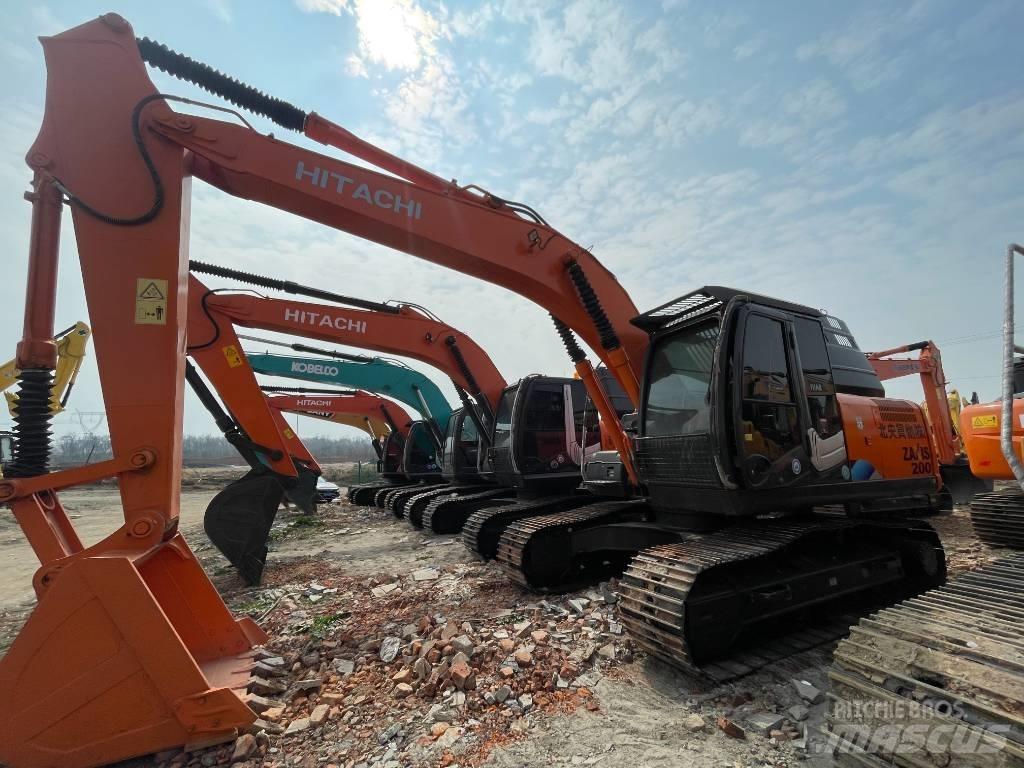 Hitachi ZX 200 履带挖掘机