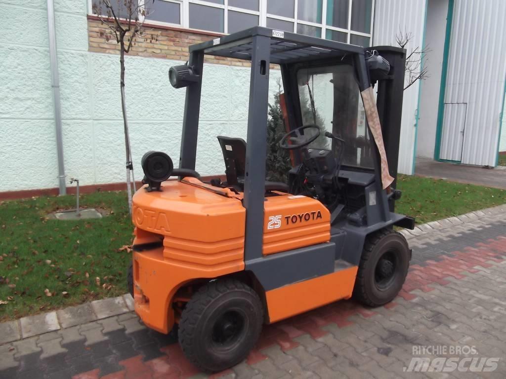 Toyota 5 FD 20 柴油叉车