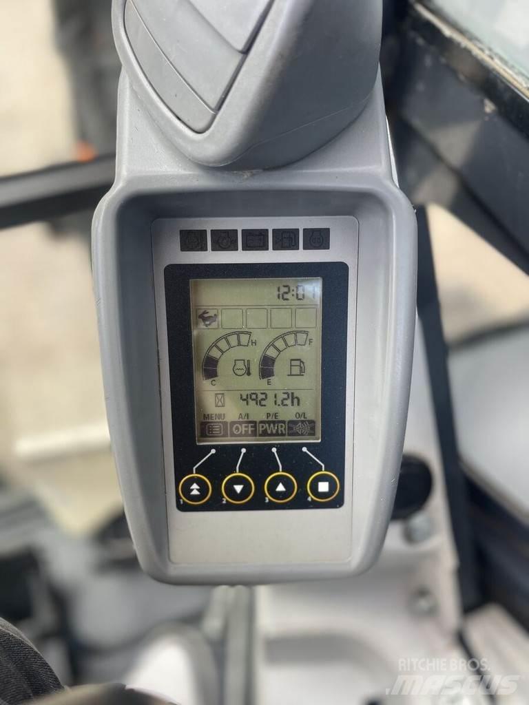 Hitachi ZX65 小型挖掘机