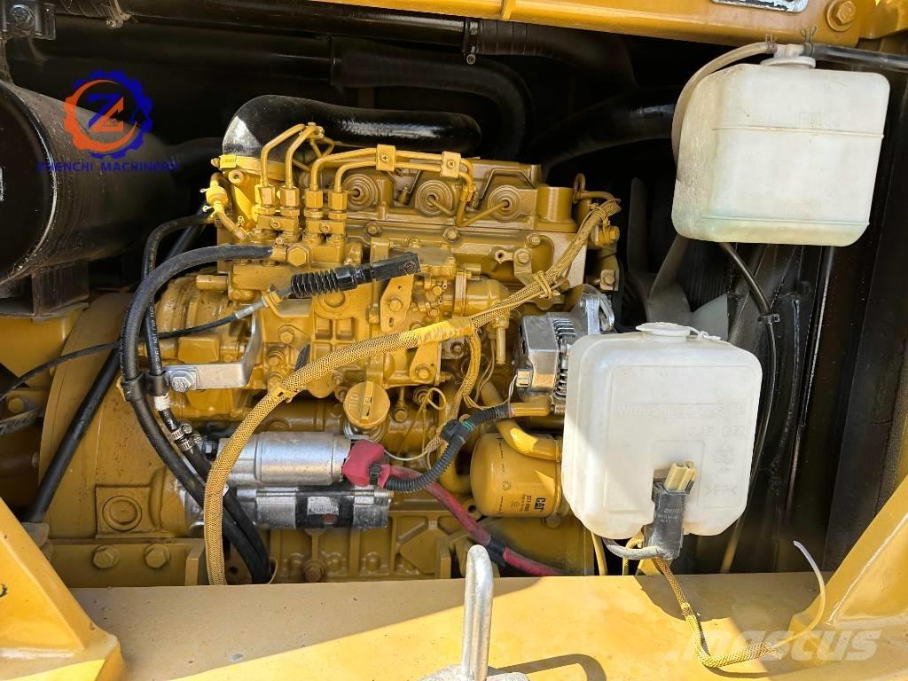 CAT 307 E2 小型挖掘机