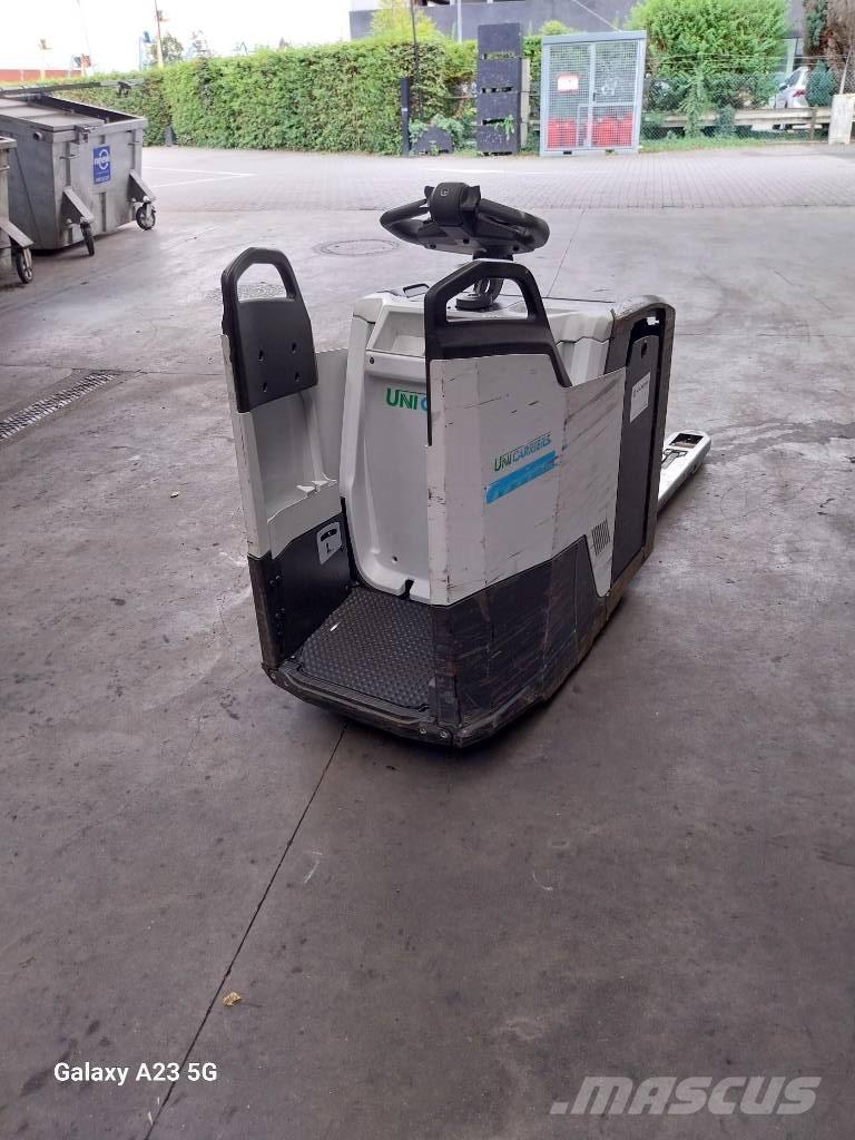 UniCarriers PLR200 电动搬运车