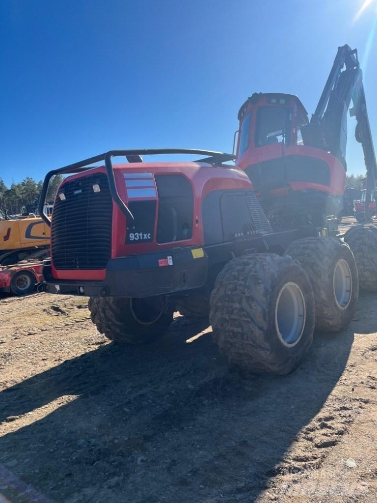 Komatsu 931 XC 收割机