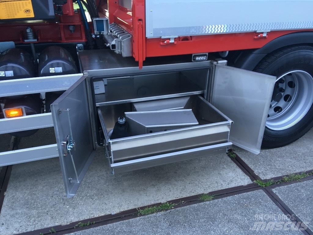 Scania R 560 起重车