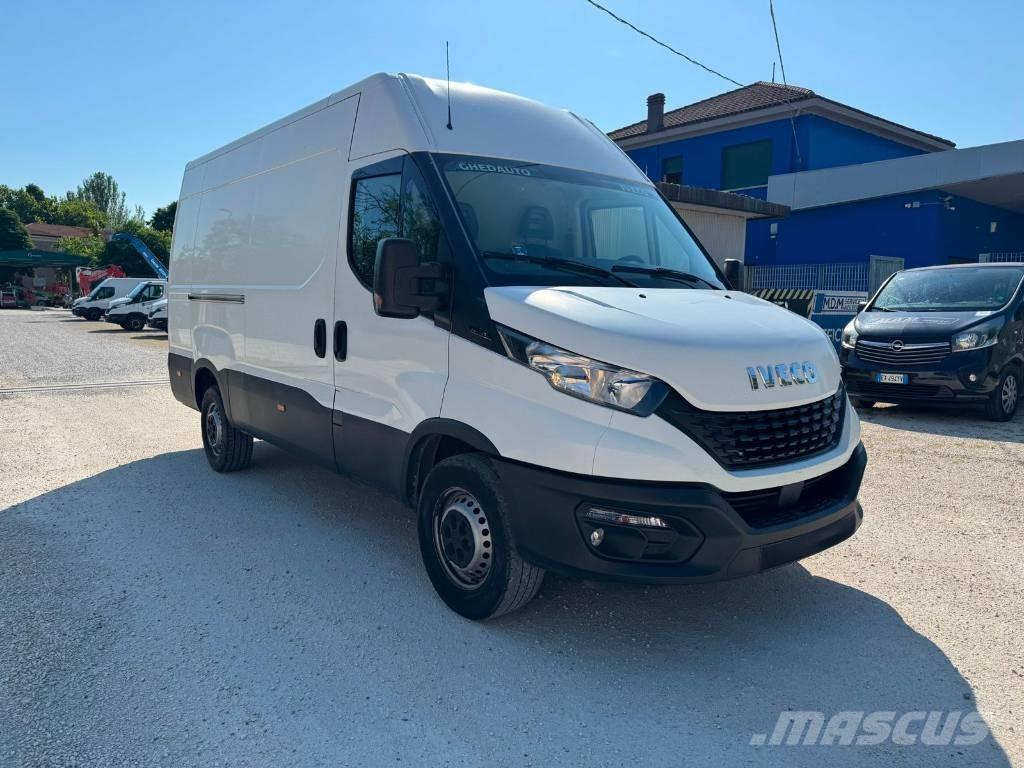 Iveco Daily 35s14 大型面包车
