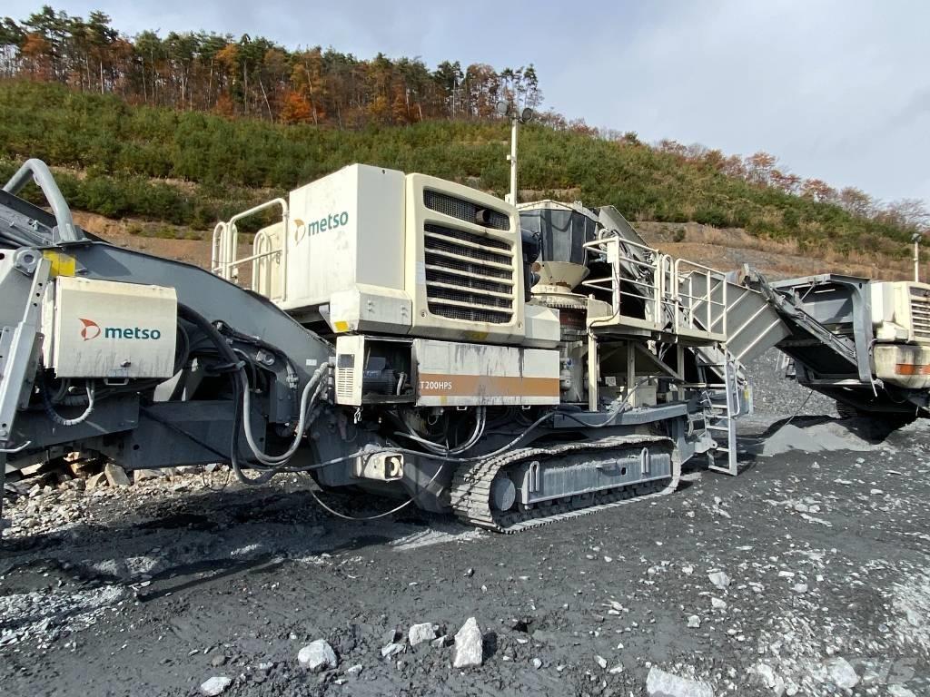Metso LT 200 HP S 移动式破碎机