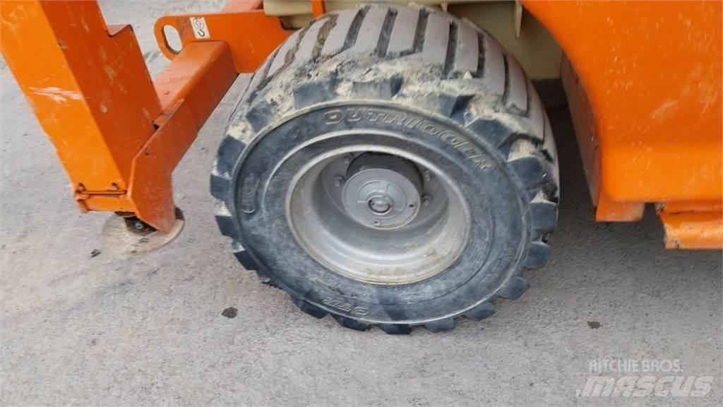 JLG 4394RT 剪叉式升降机