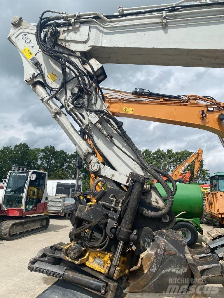 Takeuchi TB 2150 R 履带挖掘机