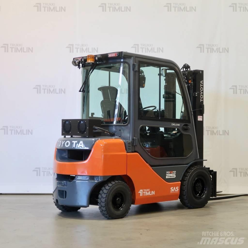Toyota 52-8FDF25 柴油叉车