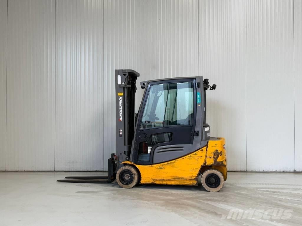 Jungheinrich EFG320 电动叉车