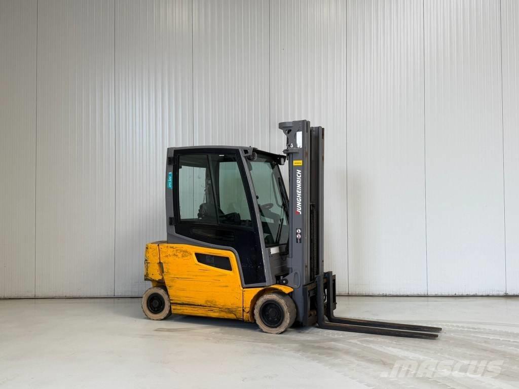 Jungheinrich EFG320 电动叉车