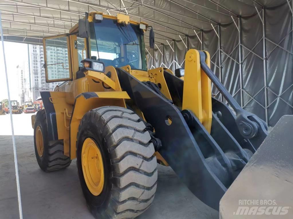 Volvo L 120 E 轮式装载机