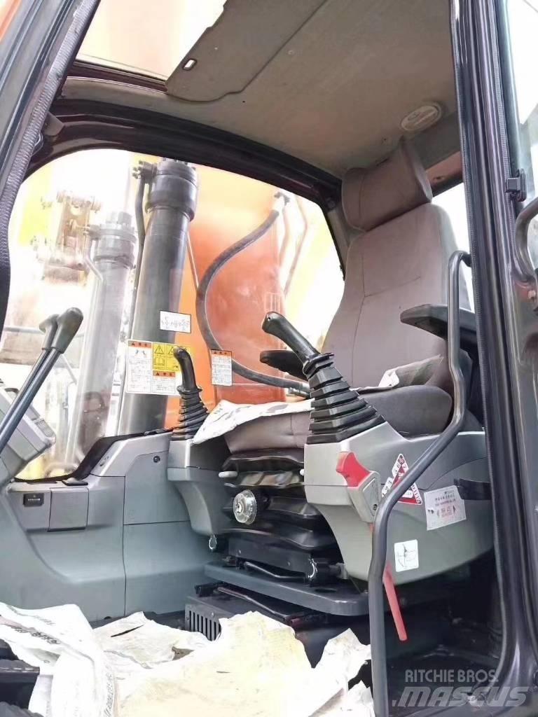 Doosan DX 225 LC 履带挖掘机