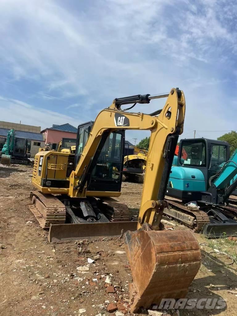 CAT 305.5E2 小型挖掘机