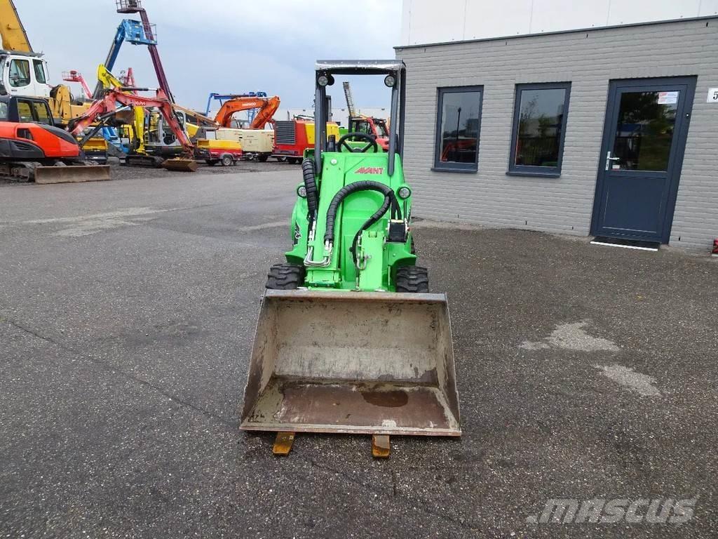 Avant 423 小型装载机