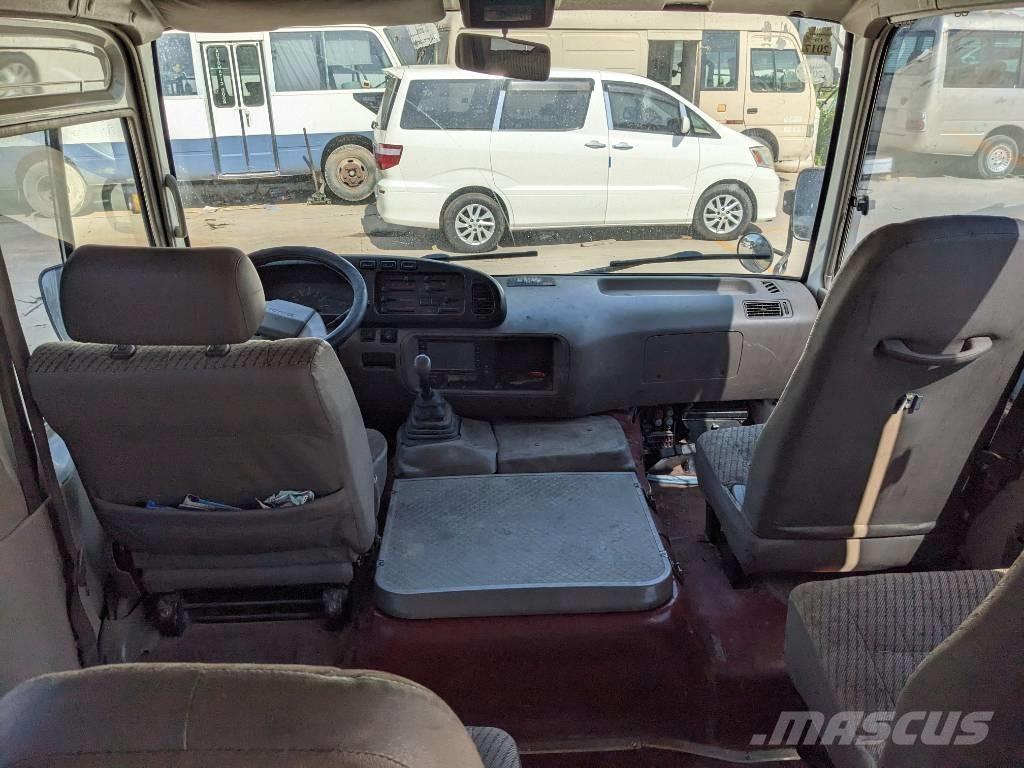 Toyota Coaster Bus 迷你巴士
