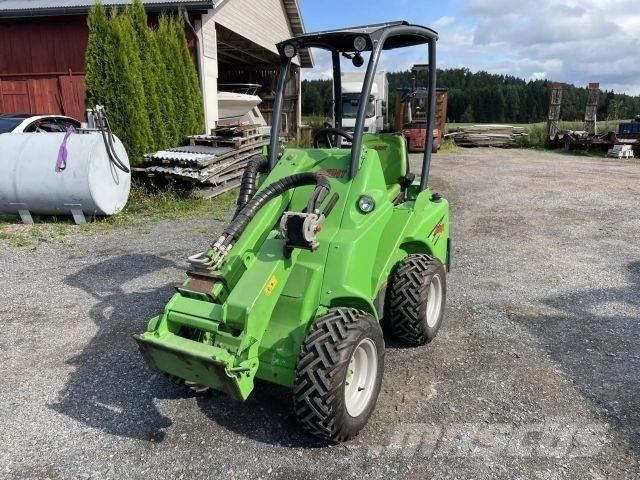 Avant M420 小型装载机
