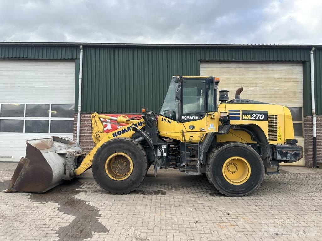 Komatsu WA270 8 轮式装载机