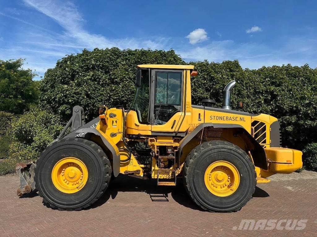 Volvo L120 F 轮式装载机