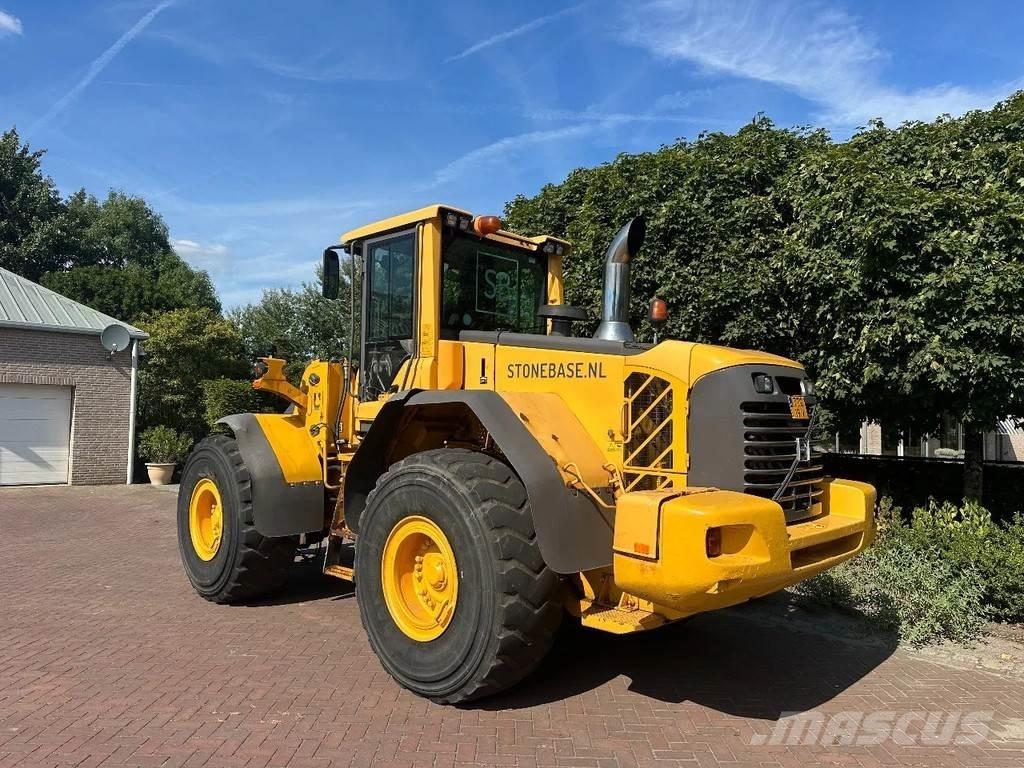 Volvo L120 F 轮式装载机