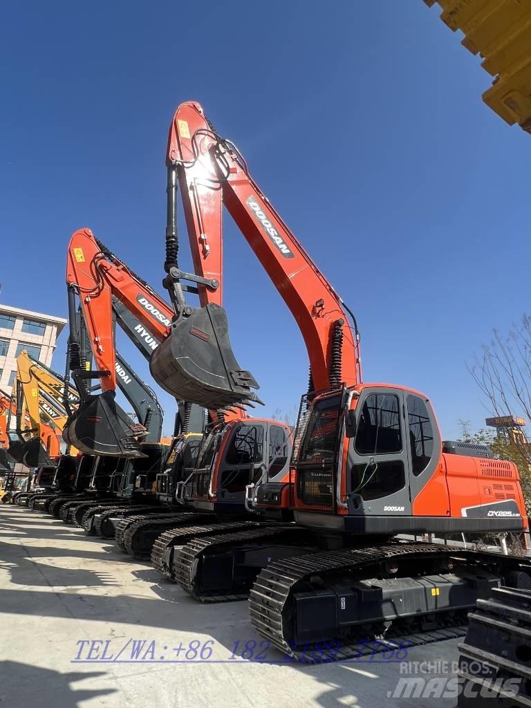 Doosan DX225 履带挖掘机