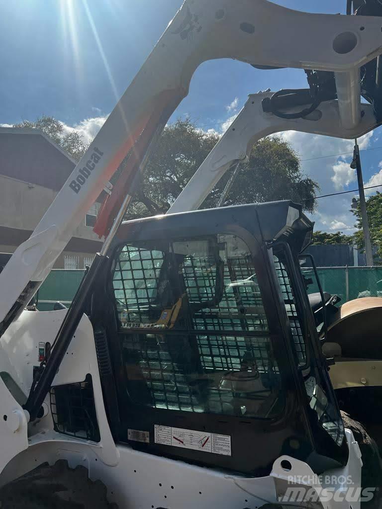 Bobcat S510 滑移装载机