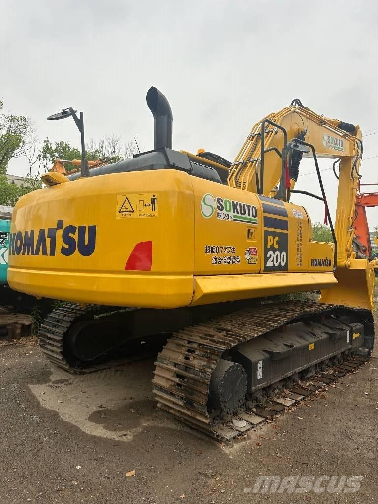 Komatsu PC 200-8 履带挖掘机