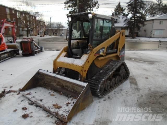 CAT 247 B 滑移装载机
