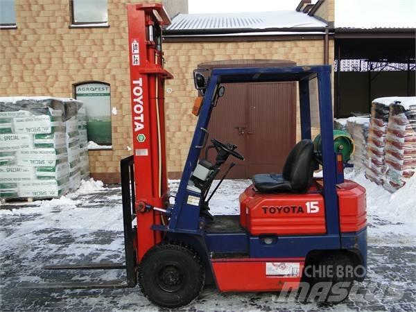 Toyota 5FGL15 天然气叉车