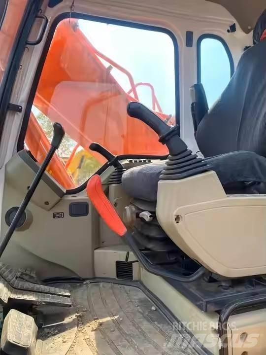Doosan DH150 履带挖掘机