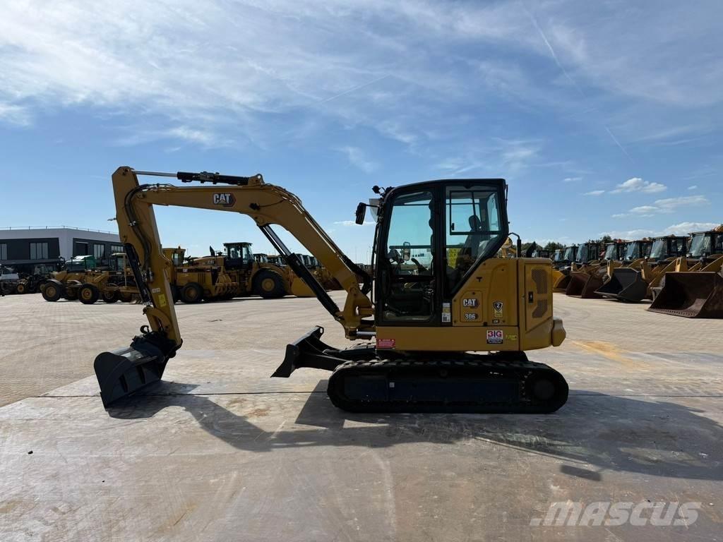 CAT 306CR 小型挖掘机
