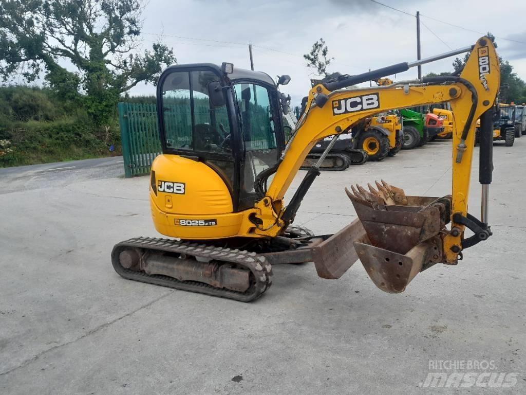 JCB 8025 小型挖掘机