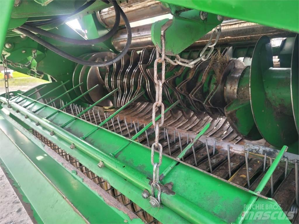 John Deere RBP 990 圆捆打捆机
